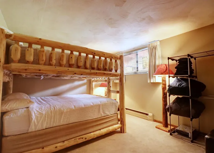 Sb102 Snowbridge 2br 2ba Apartment *