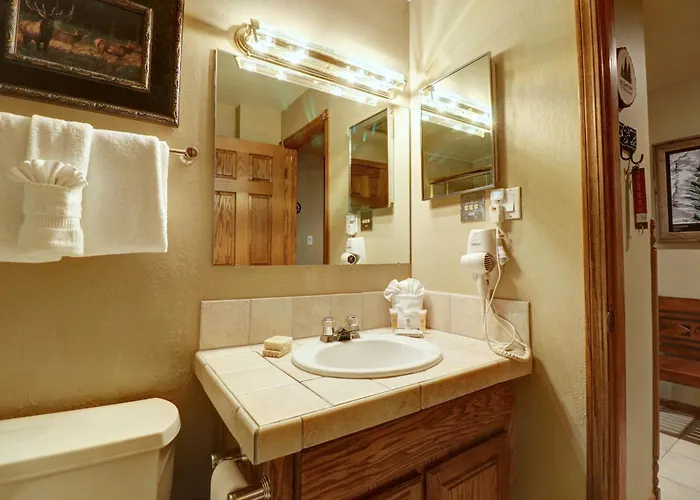 Sb102 Snowbridge 2br 2ba Apartment *